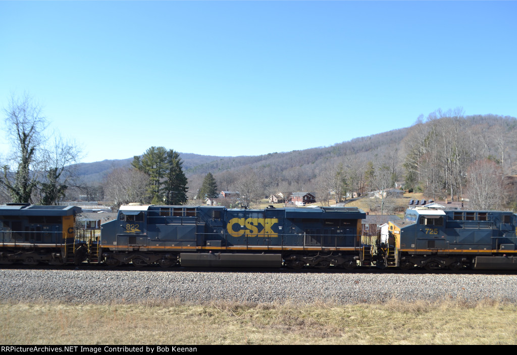 CSX 822